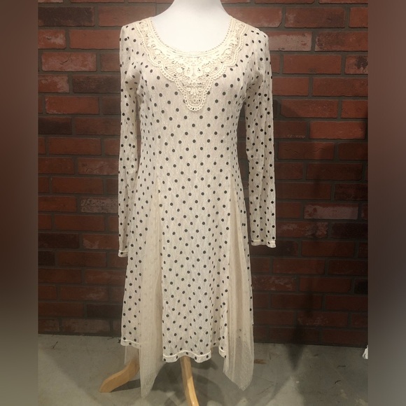 Size large A Reve cream lined dress - Picture 1 of 3
